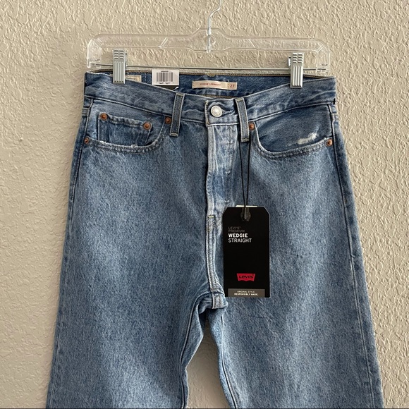NWT Levi’s Wedgie Straight High Button Fly Jeans - Picture 5 of 10